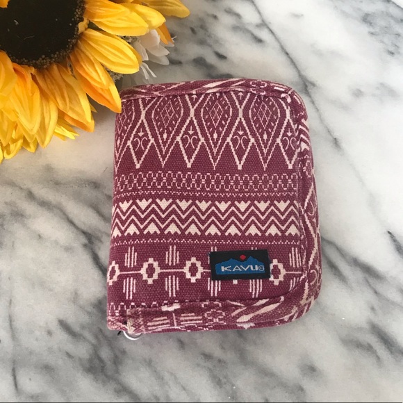 Kavu Handbags - KAVU Sangria Wallet UEC